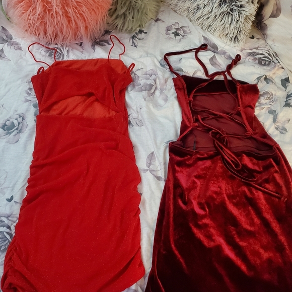 2 dresses - Picture 2 of 4